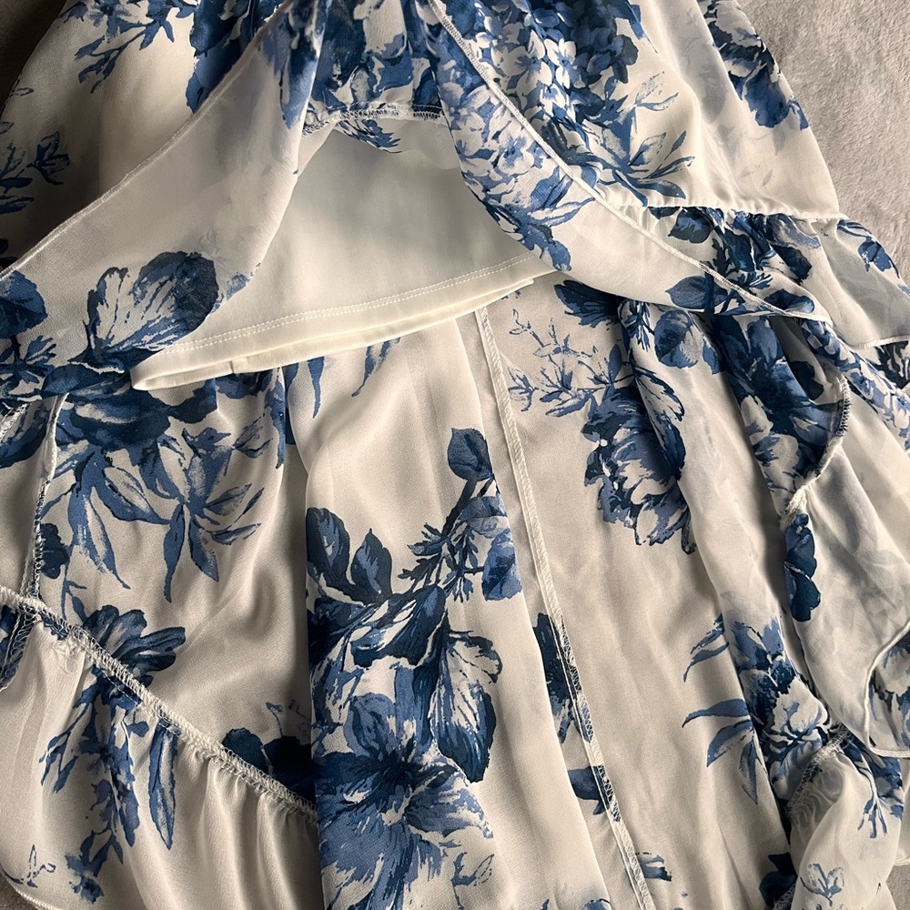 A.U.W 🤍 Dress Floral High Low